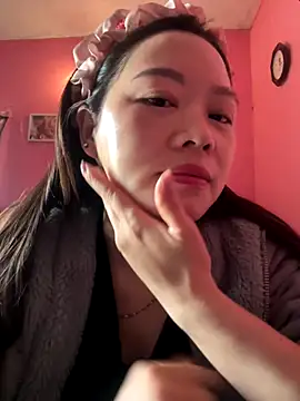 Hellen 111 online show from 09-27-25, 07:35