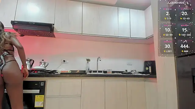 KyaraMiller online show from 12-29-24, 02:21