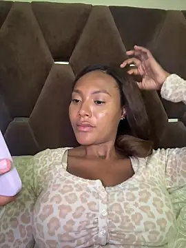 KyaraMiller online show from 03-25-26, 04:40