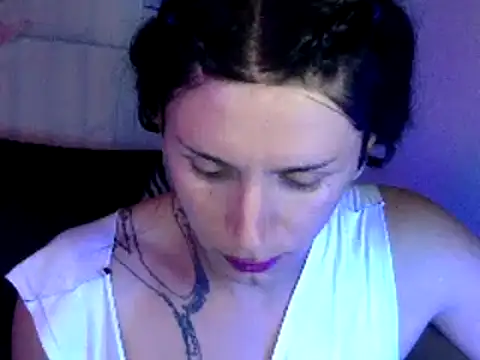 Snapshot of Thematrioshkaoficial24 chatting on 12-11-24, 02:30 Thematrioshkaoficial24 online show from 12-11-24, 02:30