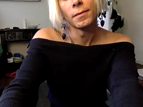 Snapshot of Thematrioshkaoficial24 chatting on 02-08-25, 07:49 Thematrioshkaoficial24 online show from 02-08-25, 07:49