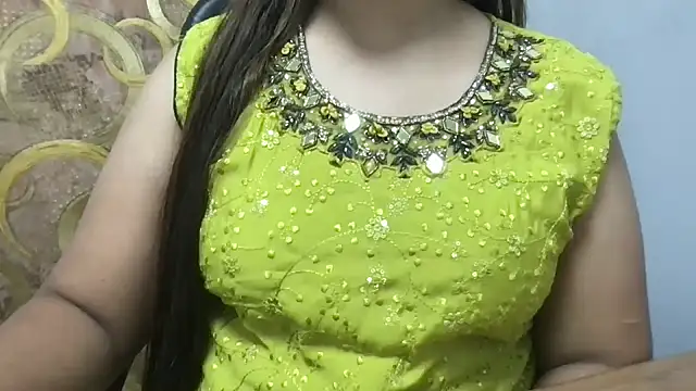 Snapshot of KhwahisHH chatting on 06-14-26, 05:20 KhwahisHH online show from 06-14-26, 05:20
