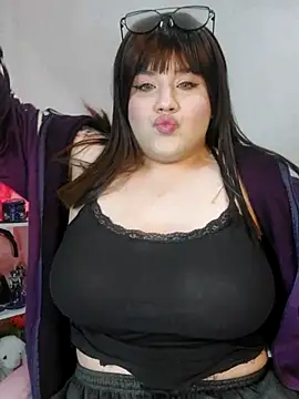 ItsNaiixa online show from 10-11-25, 10:41