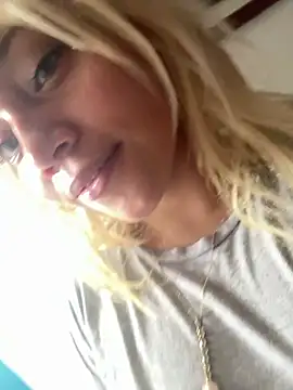 Snapshot of Sweet_MaryJane2 chatting on 04-24-26, 08:44 Sweet MaryJane2 online show from 04-24-26, 08:44