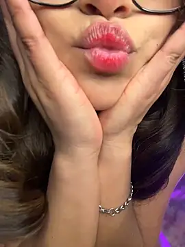 Lily candy X online show from 04-11-26, 07:45