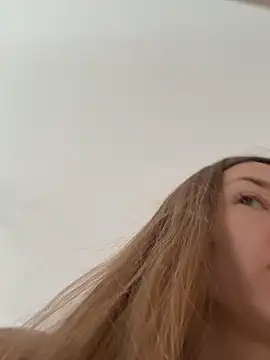 KateRedgar online show from 04-09-26, 08:31