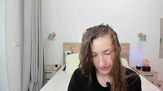 KateRedgar online show from 05-25-26, 01:28