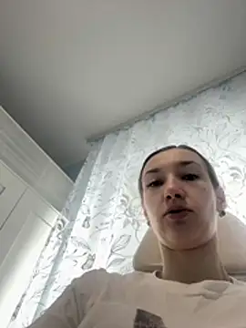 KateRedgar online show from 07-08-26, 08:30