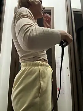 tanyagrey online show from 10-08-25, 05:38