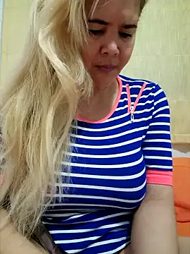 Snapshot of lamorbosa37 chatting on 12-17-24, 05:26 lamorbosa37 online show from 12-17-24, 05:26