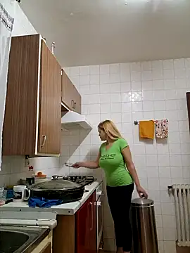 Snapshot of lamorbosa37 chatting on 01-08-25, 07:24 lamorbosa37 online show from 01-08-25, 07:24