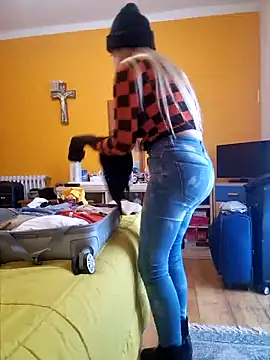 Snapshot of lamorbosa37 chatting on 01-23-25, 08:57 lamorbosa37 online show from 01-23-25, 08:57