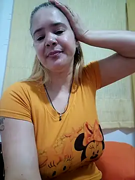 Snapshot of lamorbosa37 chatting on 02-06-25, 05:09 lamorbosa37 online show from 02-06-25, 05:09