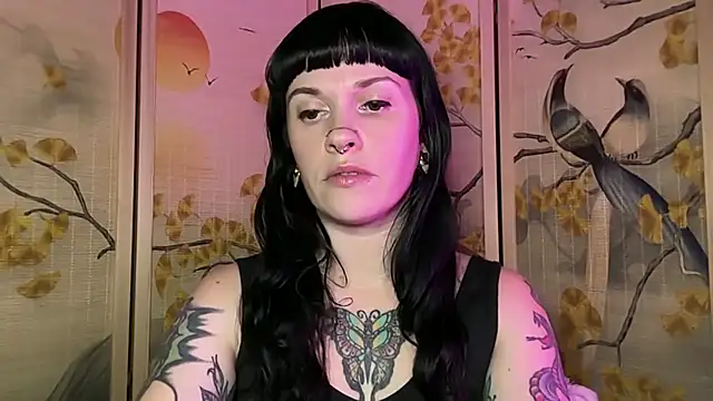 Snapshot of Marcelinegoddess chatting on 04-25-26, 02:14 Marcelinegoddess online show from 04-25-26, 02:14