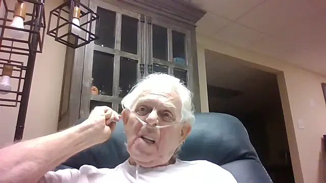 bootlegmanz online show from 04-28-26, 06:13