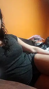 miicheele32 online show from 02-03-25, 08:57