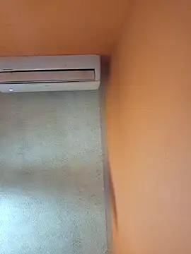 miicheele32 online show from 10-26-25, 09:04