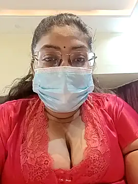 Snapshot of LAVERNIYA_ chatting on 01-02-25, 02:24 LAVERNIYA  online show from 01-02-25, 02:24