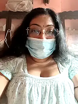 Snapshot of LAVERNIYA_ chatting on 01-11-25, 09:04 LAVERNIYA  online show from 01-11-25, 09:04