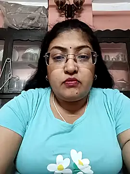 Snapshot of LAVERNIYA_ chatting on 01-21-25, 11:24 LAVERNIYA  online show from 01-21-25, 11:24