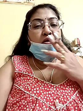 Snapshot of LAVERNIYA_ chatting on 01-28-25, 01:38 LAVERNIYA  online show from 01-28-25, 01:38