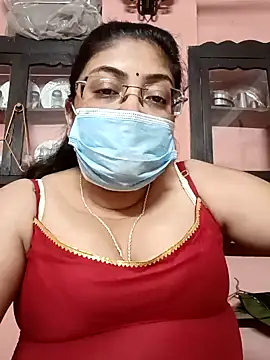 Snapshot of LAVERNIYA_ chatting on 02-13-25, 03:14 LAVERNIYA  online show from 02-13-25, 03:14