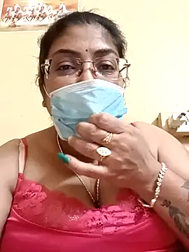 Snapshot of LAVERNIYA_ chatting on 02-27-25, 02:54 LAVERNIYA  online show from 02-27-25, 02:54