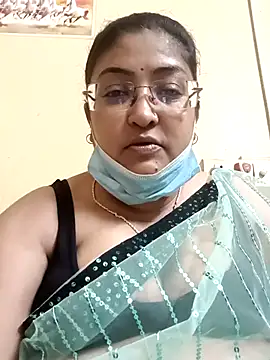 Snapshot of LAVERNIYA_ chatting on 03-02-25, 11:18 LAVERNIYA  online show from 03-02-25, 11:18