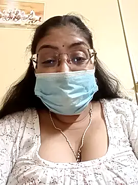 Snapshot of LAVERNIYA_ chatting on 03-03-25, 12:27 LAVERNIYA  online show from 03-03-25, 12:27