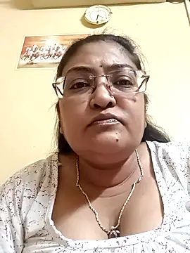 Snapshot of LAVERNIYA_ chatting on 03-18-25, 12:58 LAVERNIYA  online show from 03-18-25, 12:58