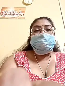 Snapshot of LAVERNIYA_ chatting on 03-19-25, 12:34 LAVERNIYA  online show from 03-19-25, 12:34
