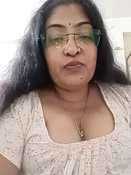 Snapshot of LAVERNIYA_ chatting on 09-14-25, 11:31 LAVERNIYA  online show from 09-14-25, 11:31