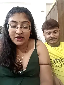 Snapshot of LAVERNIYA_ chatting on 10-10-25, 10:47 LAVERNIYA  online show from 10-10-25, 10:47