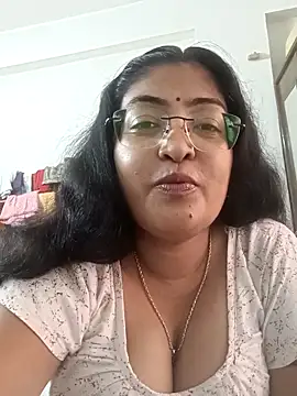 Snapshot of LAVERNIYA_ chatting on 10-12-25, 09:41 LAVERNIYA  online show from 10-12-25, 09:41