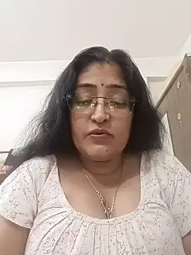 Snapshot of LAVERNIYA_ chatting on 10-24-25, 11:50 LAVERNIYA  online show from 10-24-25, 11:50