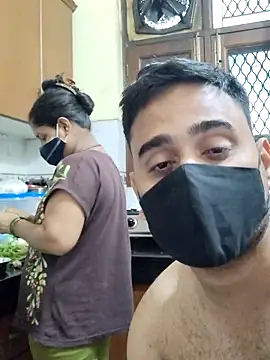 IND COUPLE1 online show from 02-22-25, 08:40