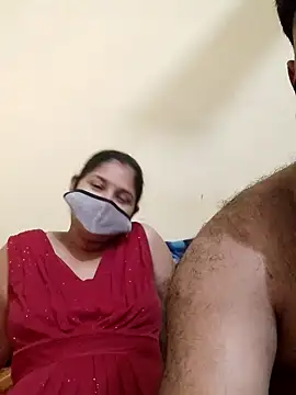 Snapshot of IND_COUPLE1 chatting on 03-20-26, 05:40 IND COUPLE1 online show from 03-20-26, 05:40