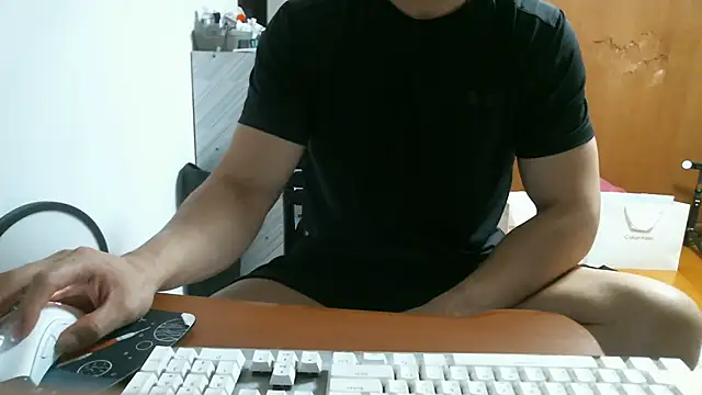 Stellan 0412 online show from 04-17-26, 05:05