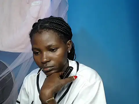 TrishaKalid online show from 11-18-25, 08:02