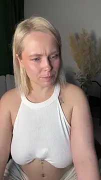 Charming Daphny online show from 05-16-26, 06:54