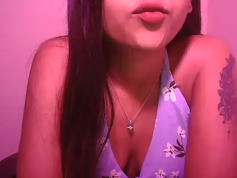 Snapshot of The_Noor chatting on 07-01-26, 03:56 The Noor online show from 07-01-26, 03:56