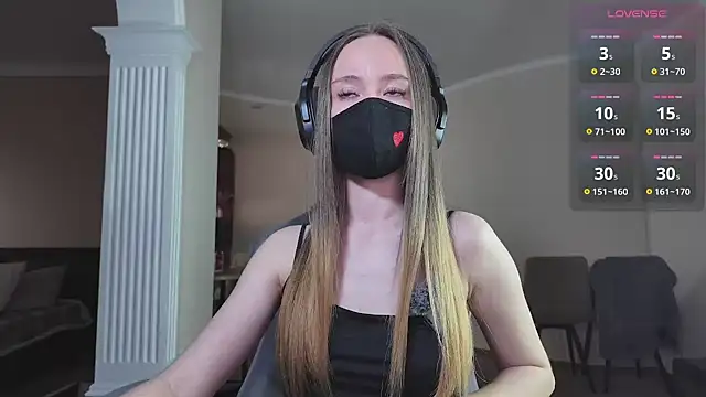 CreamAssk online show from 04-11-26, 12:20