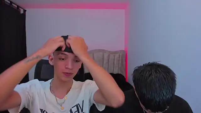 Juan Nd Steven online show from 09-19-25, 01:51