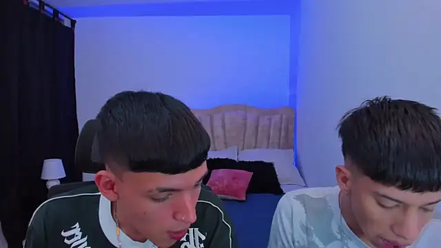 Juan Nd Steven online show from 10-08-25, 04:10