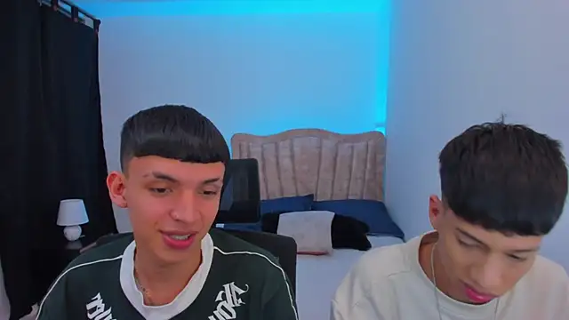 Juan Nd Steven online show from 10-09-25, 04:32