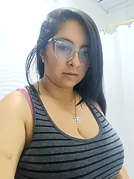  Angelinaandrade  online show from 02-05-26, 12:04