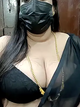 Snapshot of ashikaa_r chatting on 02-09-25, 01:03 ashikaa r online show from 02-09-25, 01:03