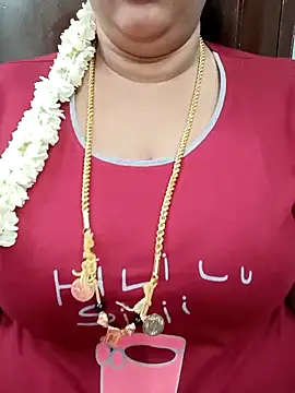 Snapshot of ashikaa_r chatting on 03-20-25, 07:03 ashikaa r online show from 03-20-25, 07:03