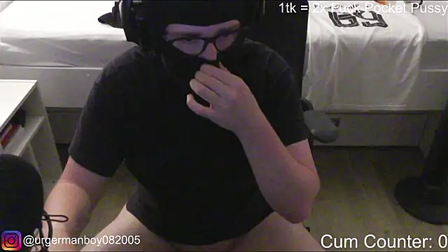 HornyTeenBoy64 online show from 07-19-26, 02:54