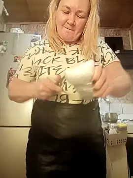 HelenaGlossX online show from 12-21-24, 12:59